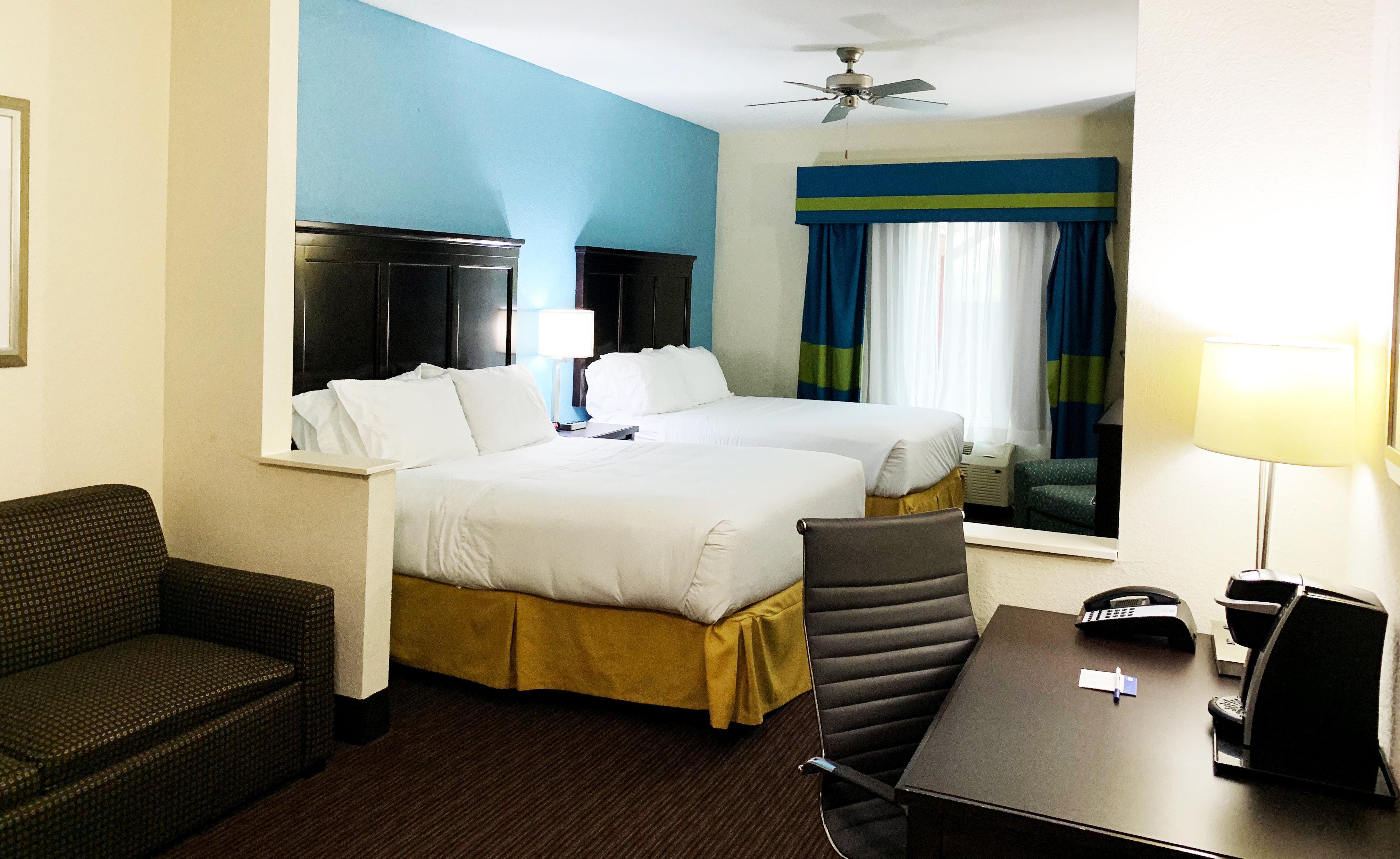 Holiday Inn Express Hotel & Suites Gainesville By Ihg Zewnętrze zdjęcie