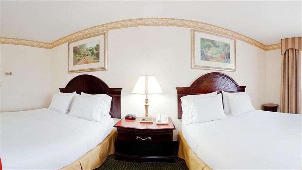 Holiday Inn Express Hotel & Suites Gainesville By Ihg Zewnętrze zdjęcie