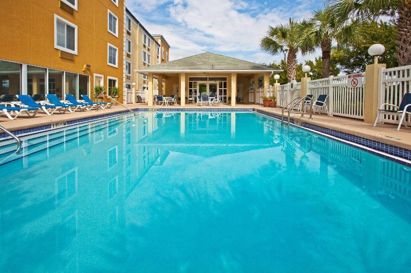Holiday Inn Express Hotel & Suites Gainesville By Ihg Zewnętrze zdjęcie